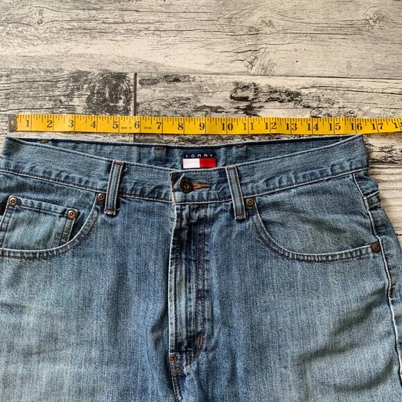 Vintage Y2K Tommy Hilfiger Flag Patch Denim Cutoff Freedom Jean Shorts - Picture 9 of 13